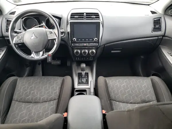 JA4APVAU4MU012479 2021 MITSUBISHI OUTLANDER - Image 8