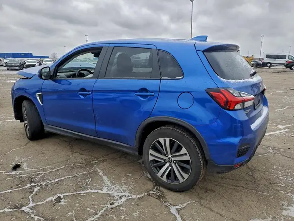 JA4APVAU4MU015799 2021 MITSUBISHI OUTLANDER - Image 2