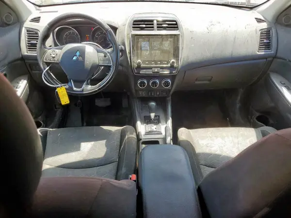 JA4APVAU4MU017150 2021 MITSUBISHI OUTLANDER - Image 8