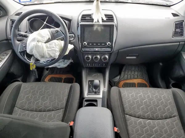 JA4APVAU4MU033459 2021 MITSUBISHI OUTLANDER - Image 8