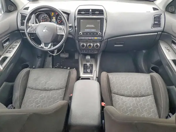 JA4APVAU5MU015214 2021 MITSUBISHI OUTLANDER - Image 8