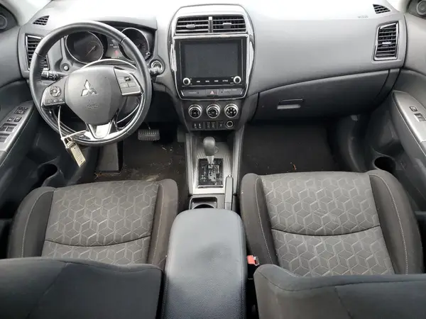JA4APVAU5MU016105 2021 MITSUBISHI OUTLANDER - Image 8