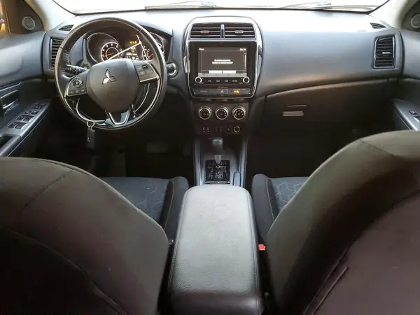 JA4APVAU5MU025399 2021 MITSUBISHI OUTLANDER - Image 8