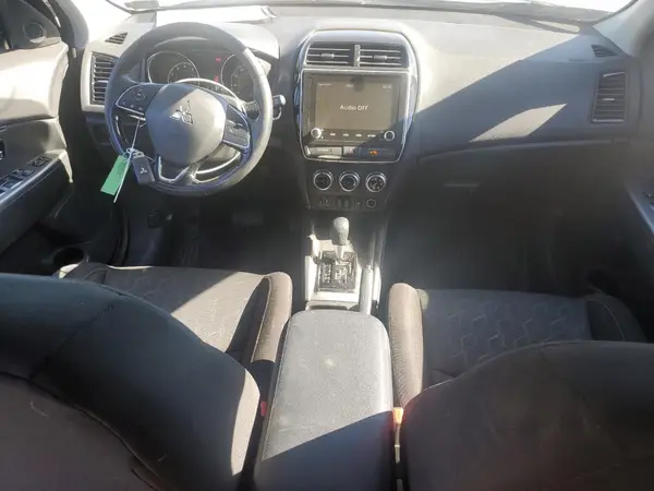 JA4APVAU6MU015769 2021 MITSUBISHI OUTLANDER - Image 8