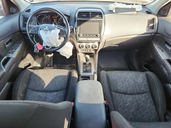 JA4APVAU6MU018347 2021 MITSUBISHI OUTLANDER - Image 8