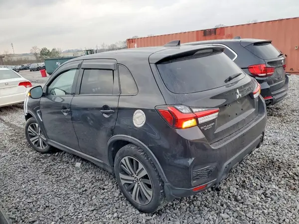 JA4APVAU6MU030563 2021 MITSUBISHI OUTLANDER - Image 2