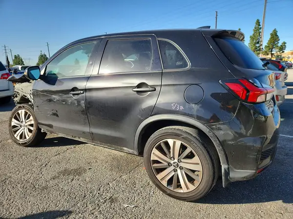 JA4APVAU6NU007656 2022 MITSUBISHI OUTLANDER - Image 2