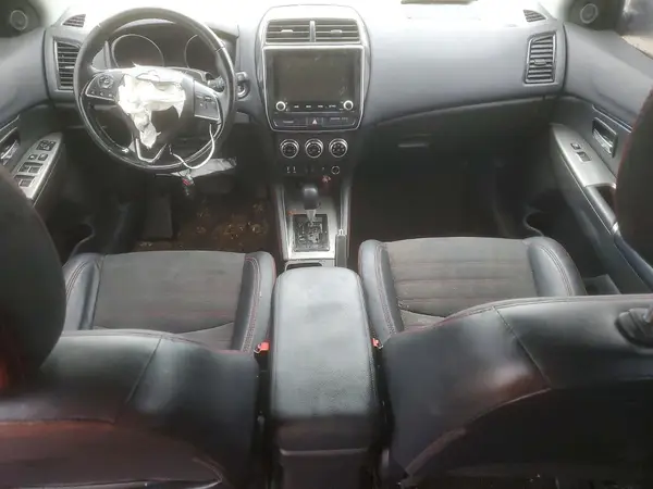 JA4APVAU6NU016423 2022 MITSUBISHI OUTLANDER - Image 8