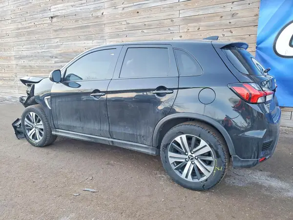 JA4APVAU7MU013934 2021 MITSUBISHI OUTLANDER - Image 2