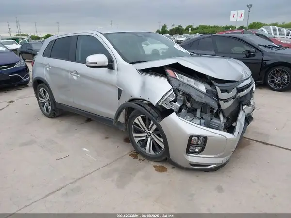 JA4APVAU7MU015876 2021 MITSUBISHI OUTLANDER - Image 1