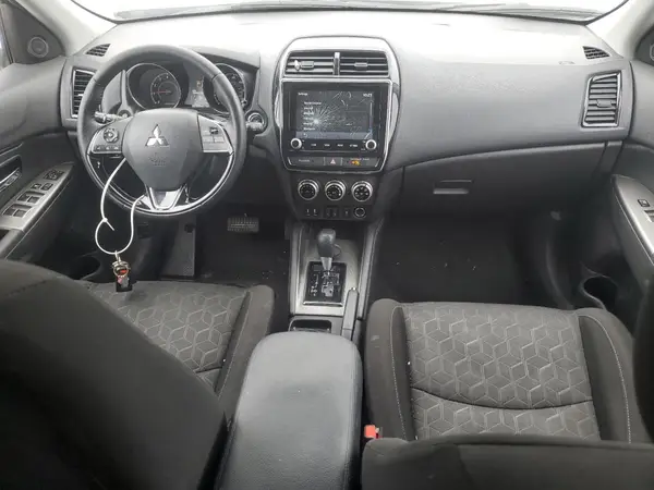 JA4APVAU7MU018468 2021 MITSUBISHI OUTLANDER - Image 8