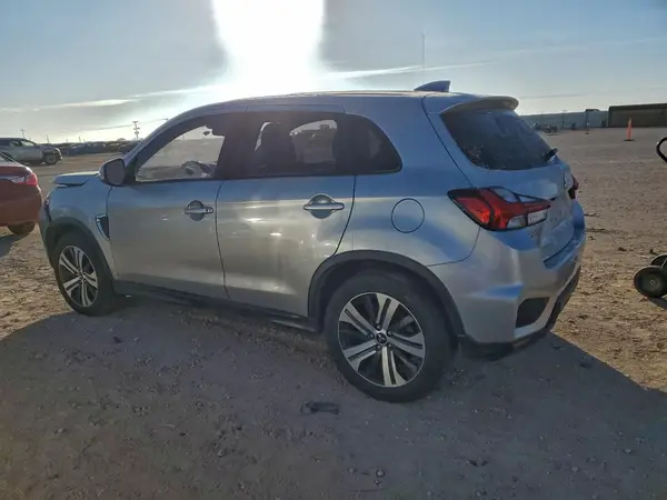 JA4APVAU7MU019233 2021 MITSUBISHI OUTLANDER - Image 2