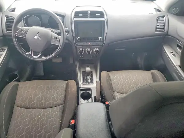 JA4APVAU7NU024692 2022 MITSUBISHI OUTLANDER - Image 8