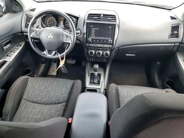 JA4APVAU8MU011481 2021 MITSUBISHI OUTLANDER - Image 8