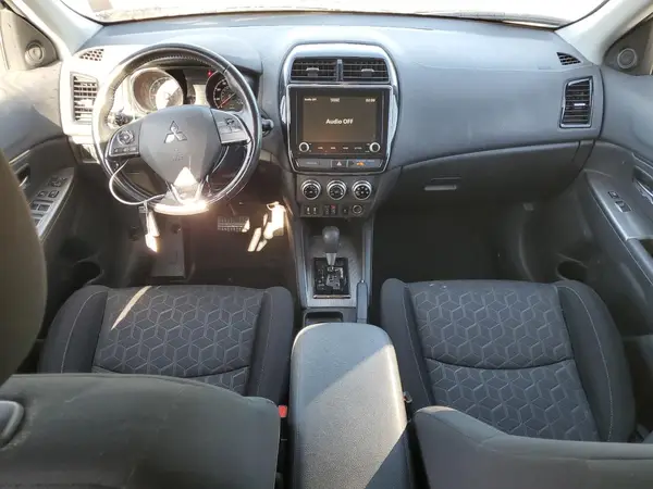 JA4APVAU8MU025316 2021 MITSUBISHI OUTLANDER - Image 8