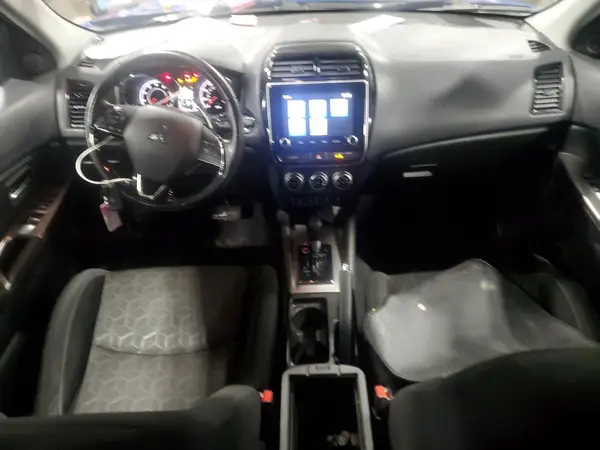 JA4APVAU8MU025865 2021 MITSUBISHI OUTLANDER - Image 8