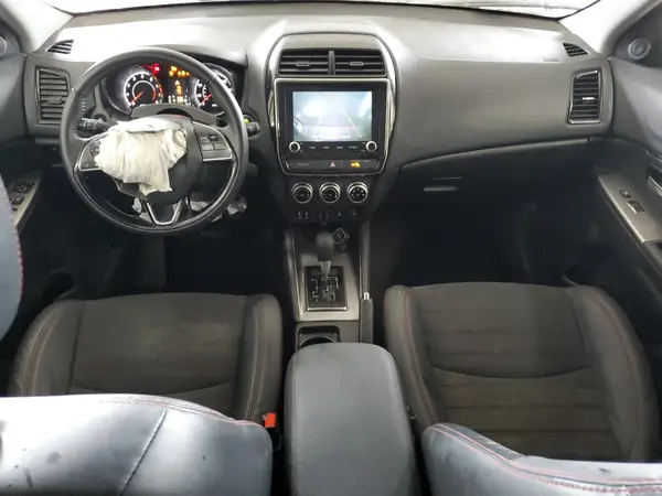 JA4APVAU8NU014849 2022 MITSUBISHI OUTLANDER - Image 8