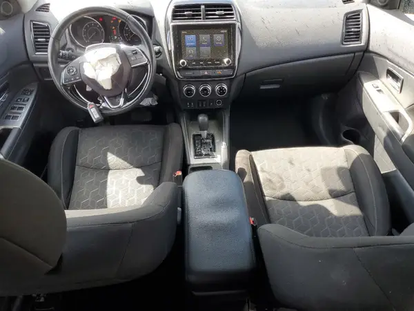 JA4APVAU9MU018472 2021 MITSUBISHI OUTLANDER - Image 8