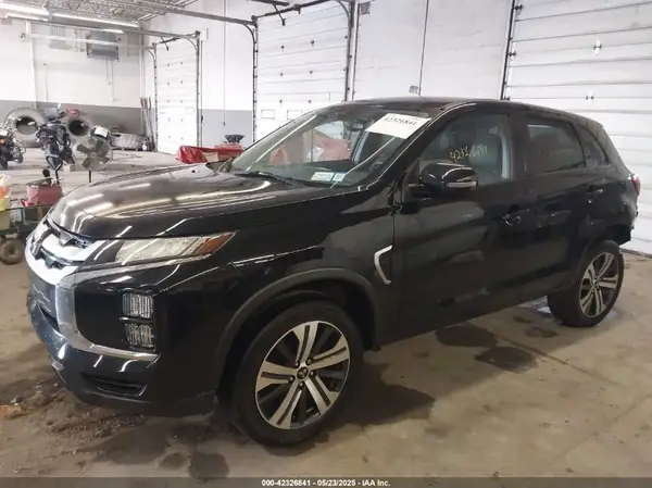 JA4APVAU9NU017355 2022 MITSUBISHI OUTLANDER - Image 2