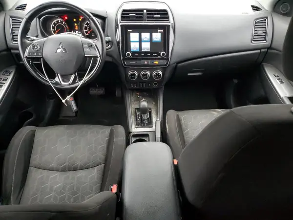 JA4APVAUXMU010090 2021 MITSUBISHI OUTLANDER - Image 8