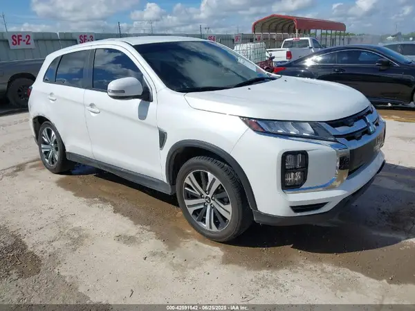 JA4APVAUXMU018514 2021 MITSUBISHI OUTLANDER - Image 1