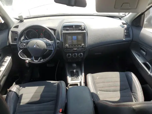 JA4APVAUXNU008843 2022 MITSUBISHI OUTLANDER - Image 8