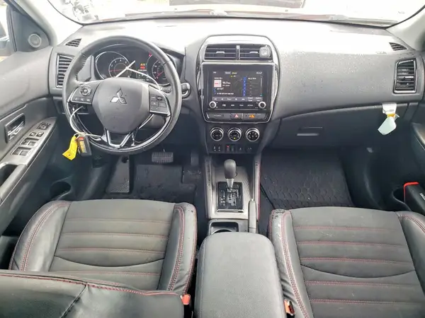 JA4APVAUXNU016019 2022 MITSUBISHI OUTLANDER - Image 8