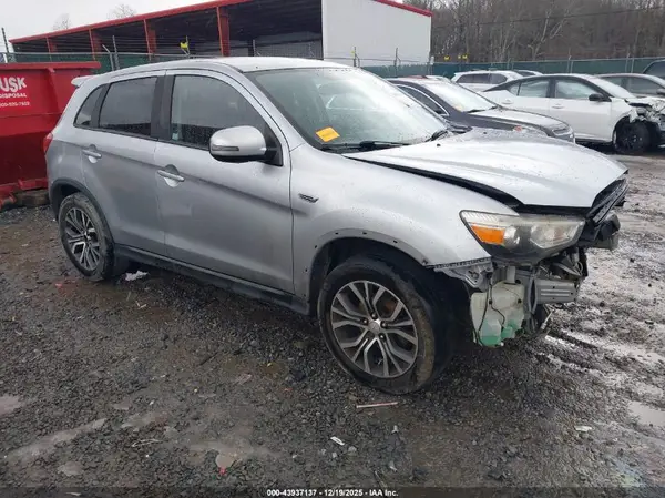 JA4AR3AU0GZ030872 2016 MITSUBISHI OUTLANDER - Image 1