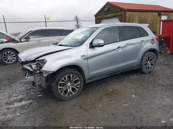 JA4AR3AU0GZ030872 2016 MITSUBISHI OUTLANDER - Image 2