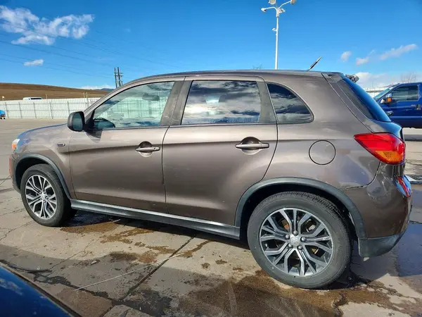 JA4AR3AU0GZ065489 2016 MITSUBISHI OUTLANDER - Image 2