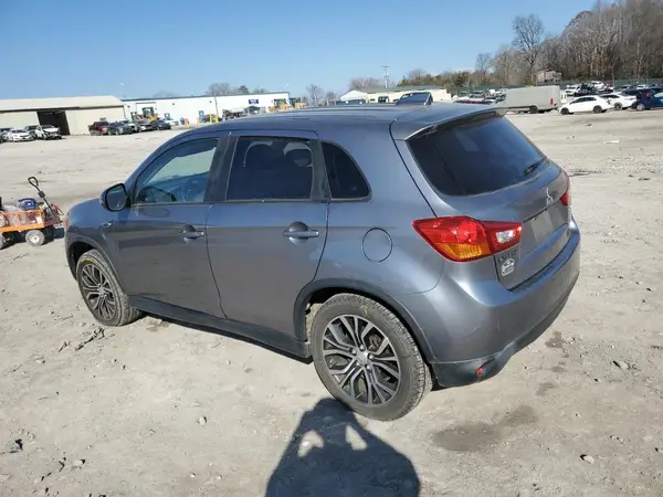 JA4AR3AU0HZ003611 2017 MITSUBISHI OUTLANDER - Image 2