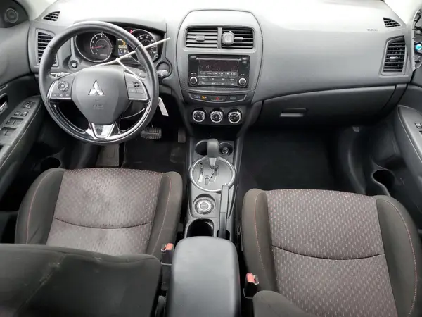 JA4AR3AU0HZ021722 2017 MITSUBISHI OUTLANDER - Image 8