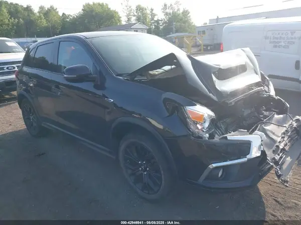 JA4AR3AU0HZ032882 2017 MITSUBISHI OUTLANDER - Image 1