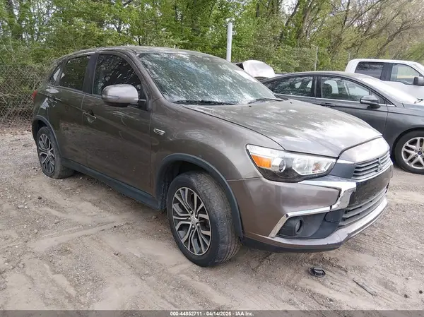 JA4AR3AU0HZ041713 2017 MITSUBISHI OUTLANDER - Image 1
