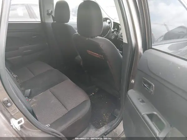 JA4AR3AU0HZ041713 2017 MITSUBISHI OUTLANDER - Image 8