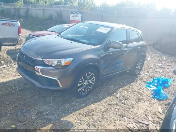 JA4AR3AU0HZ051965 2017 MITSUBISHI OUTLANDER - Image 2