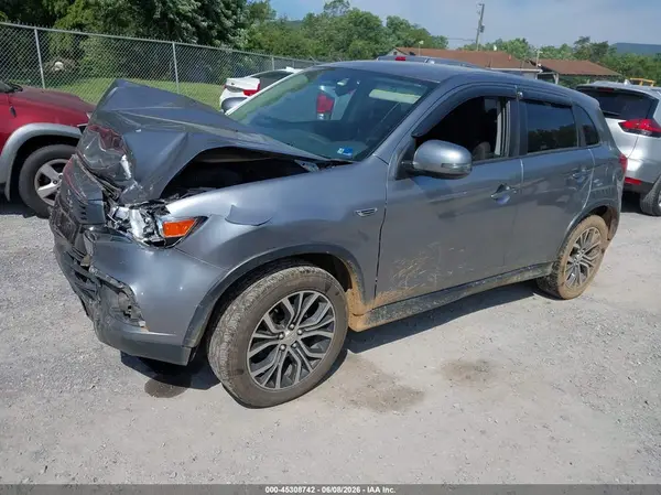 JA4AR3AU0HZ054719 2017 MITSUBISHI OUTLANDER - Image 2