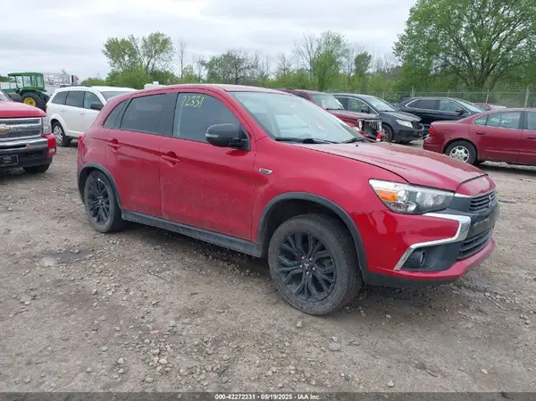 JA4AR3AU0HZ063825 2017 MITSUBISHI OUTLANDER - Image 1