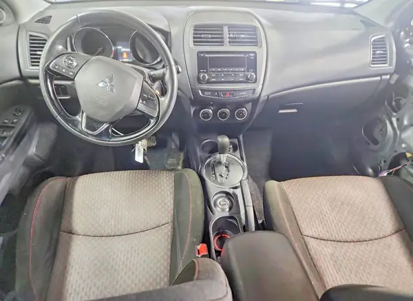 JA4AR3AU0HZ064098 2017 MITSUBISHI OUTLANDER - Image 8