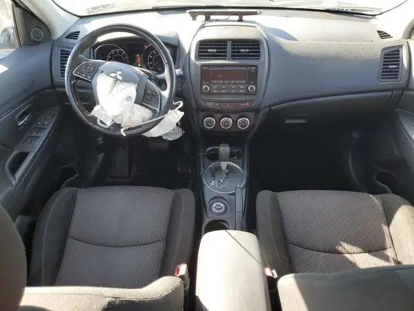 JA4AR3AU0HZ069060 2017 MITSUBISHI OUTLANDER - Image 8