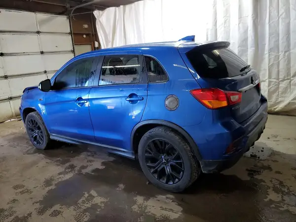 JA4AR3AU0JU004017 2018 MITSUBISHI OUTLANDER - Image 2