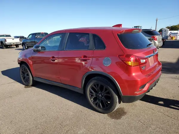JA4AR3AU0JU005183 2018 MITSUBISHI OUTLANDER - Image 2
