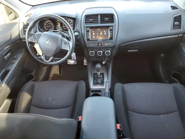 JA4AR3AU0JU005183 2018 MITSUBISHI OUTLANDER - Image 8