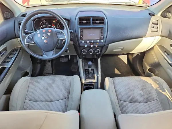 JA4AR3AU0JU005247 2018 MITSUBISHI OUTLANDER - Image 8