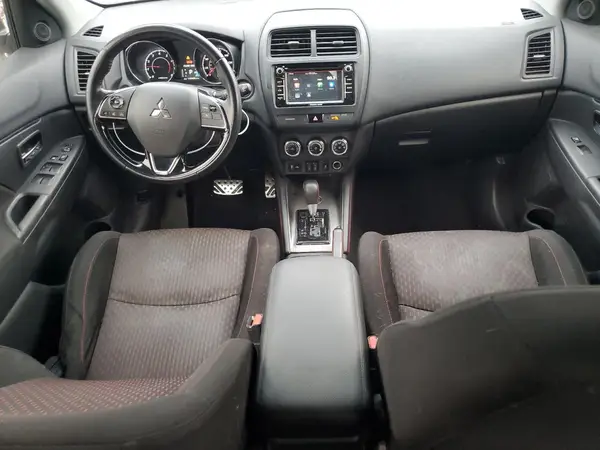 JA4AR3AU0JU005538 2018 MITSUBISHI OUTLANDER - Image 8