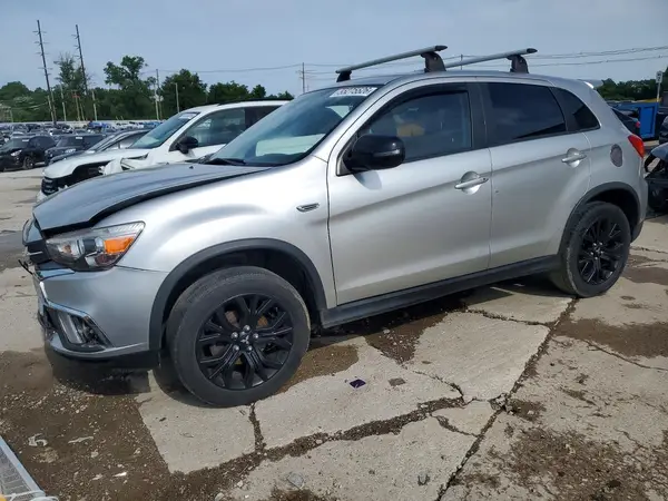 JA4AR3AU0JU015258 2018 MITSUBISHI OUTLANDER - Image 1