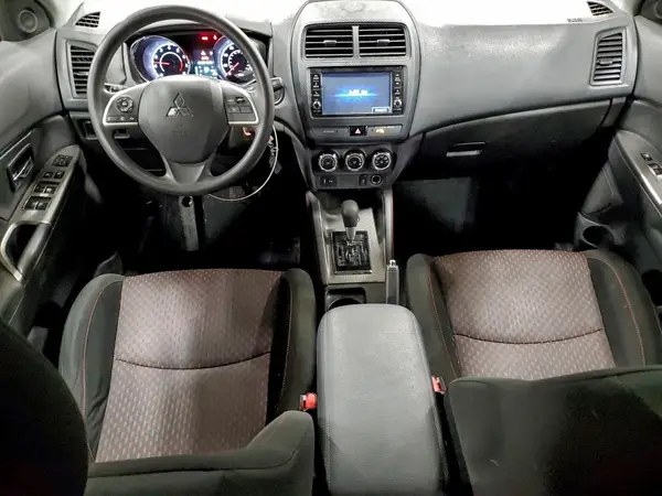 JA4AR3AU0JU017026 2018 MITSUBISHI OUTLANDER - Image 8