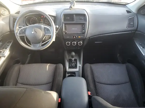 JA4AR3AU0JU021044 2018 MITSUBISHI OUTLANDER - Image 8