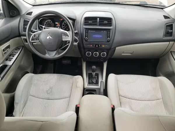 JA4AR3AU0JZ005087 2018 MITSUBISHI OUTLANDER - Image 8