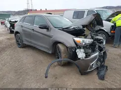 JA4AR3AU0JZ028014 2018 MITSUBISHI OUTLANDER